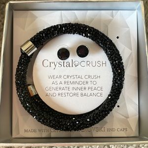 Black crystal crush bracelet and matching stud earrings